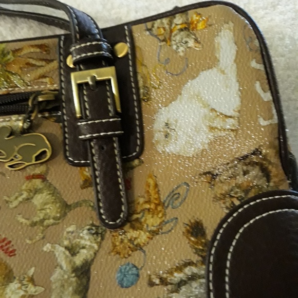 Handbag - Picture 5 of 6